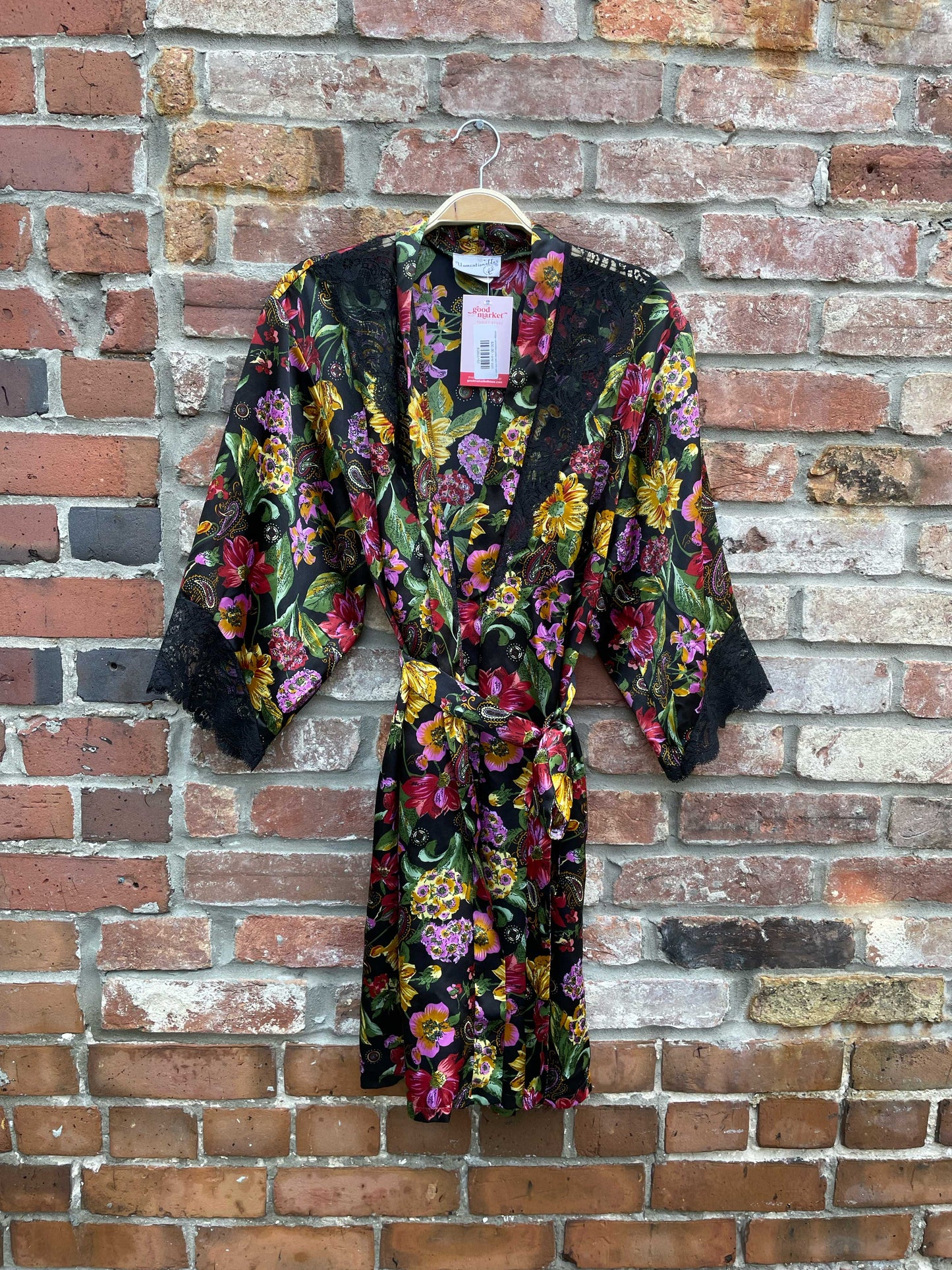 vintage unmentionables lace trim satin robe