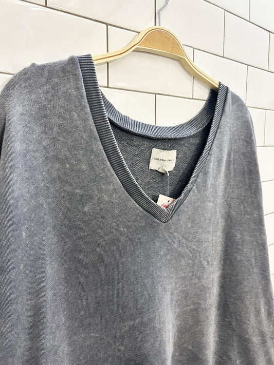 ae oversized v - neck sweatshirt - good market thrift store