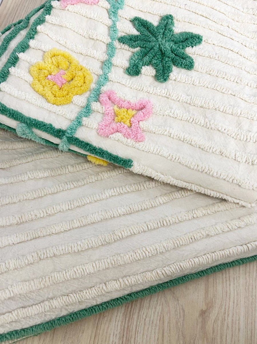 vintage 60s flower garden tufted bedspread - good market thrift store