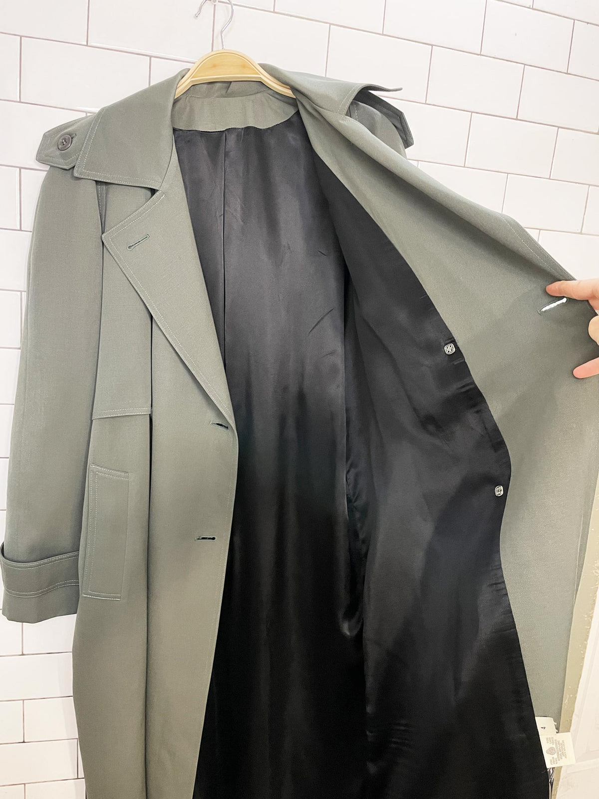 vintage lorne 100% wool cape-back trench coat | made in Toronto