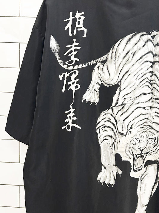 y2k xtreme jeans siberian tiger graphic shirt - good market thrift store