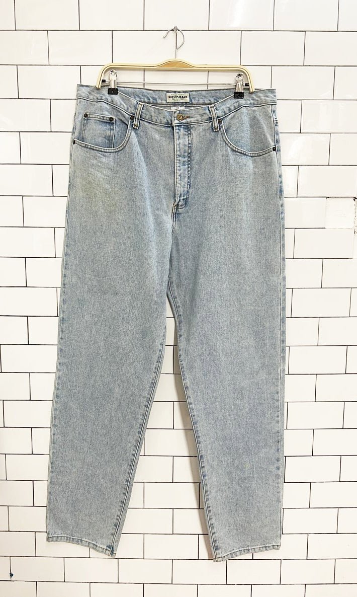 vintage 90s guess high rise mom jeans - good market thrift store