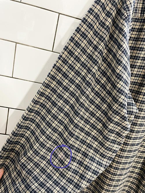 vintage 00s levi's flannel shirt | made in India - good market thrift store