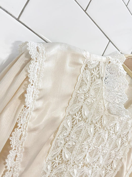 vintage san andré satin lace trim button - back blouse | new york paris | made in USA - good market thrift store