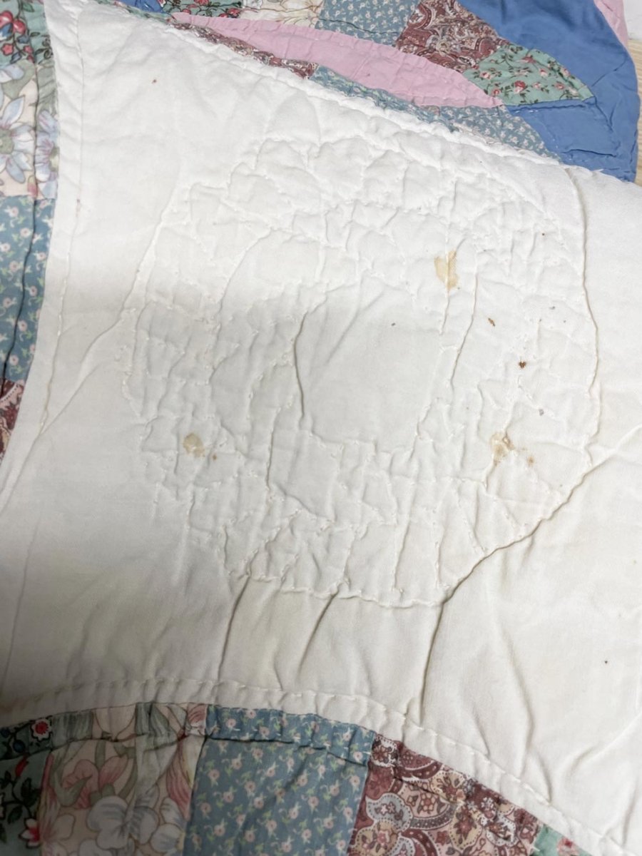 vintage handmade wedding ring quilt - good market thrift store