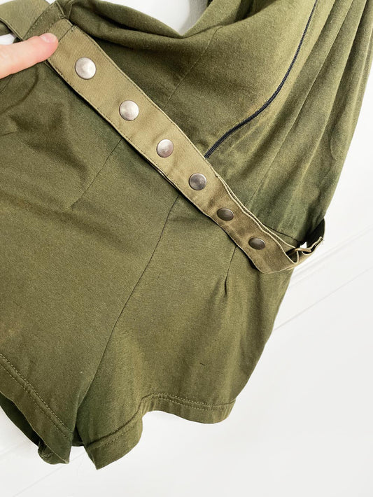 nwt the fairies pajamas retro zip front belted onesie