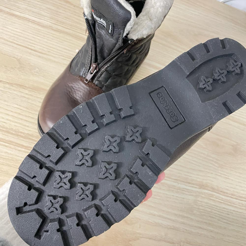 nwt softmoc quilted leather boot