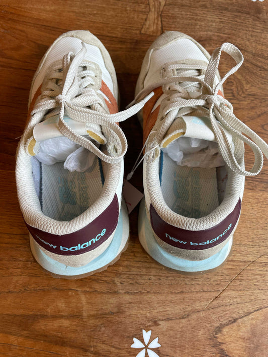 new balance 237 suede platform sneakers