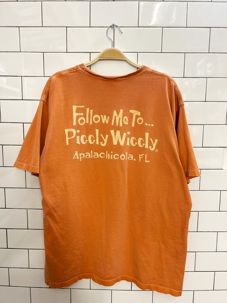 vintage 00s piggly wiggly supermarket graphic tee - good market thrift store
