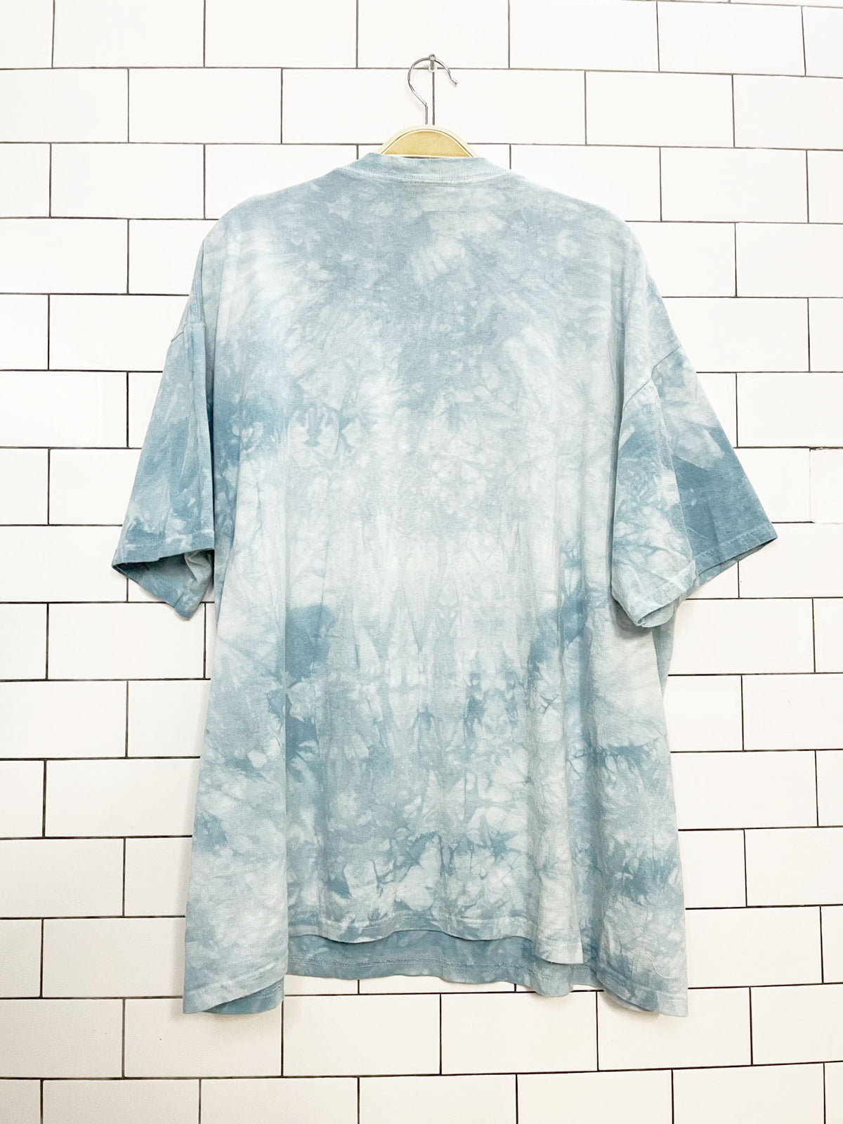 vintage 90s the mountains winter tiger tie dye tee