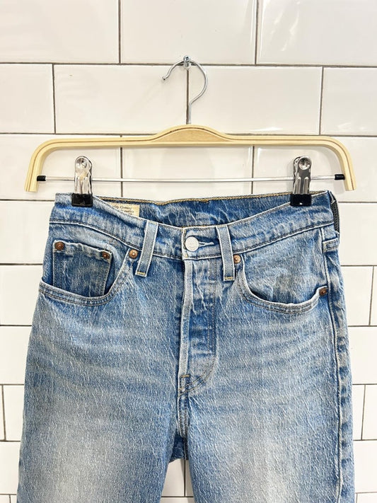 levi's 501 straight jeans - good market thrift store