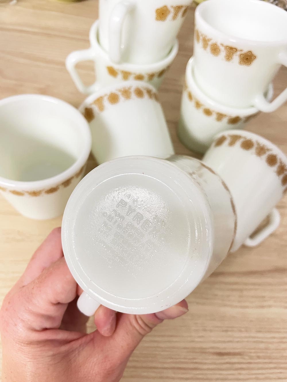 x2 pyrex spring blossom milk glass mugs - good market thrift store