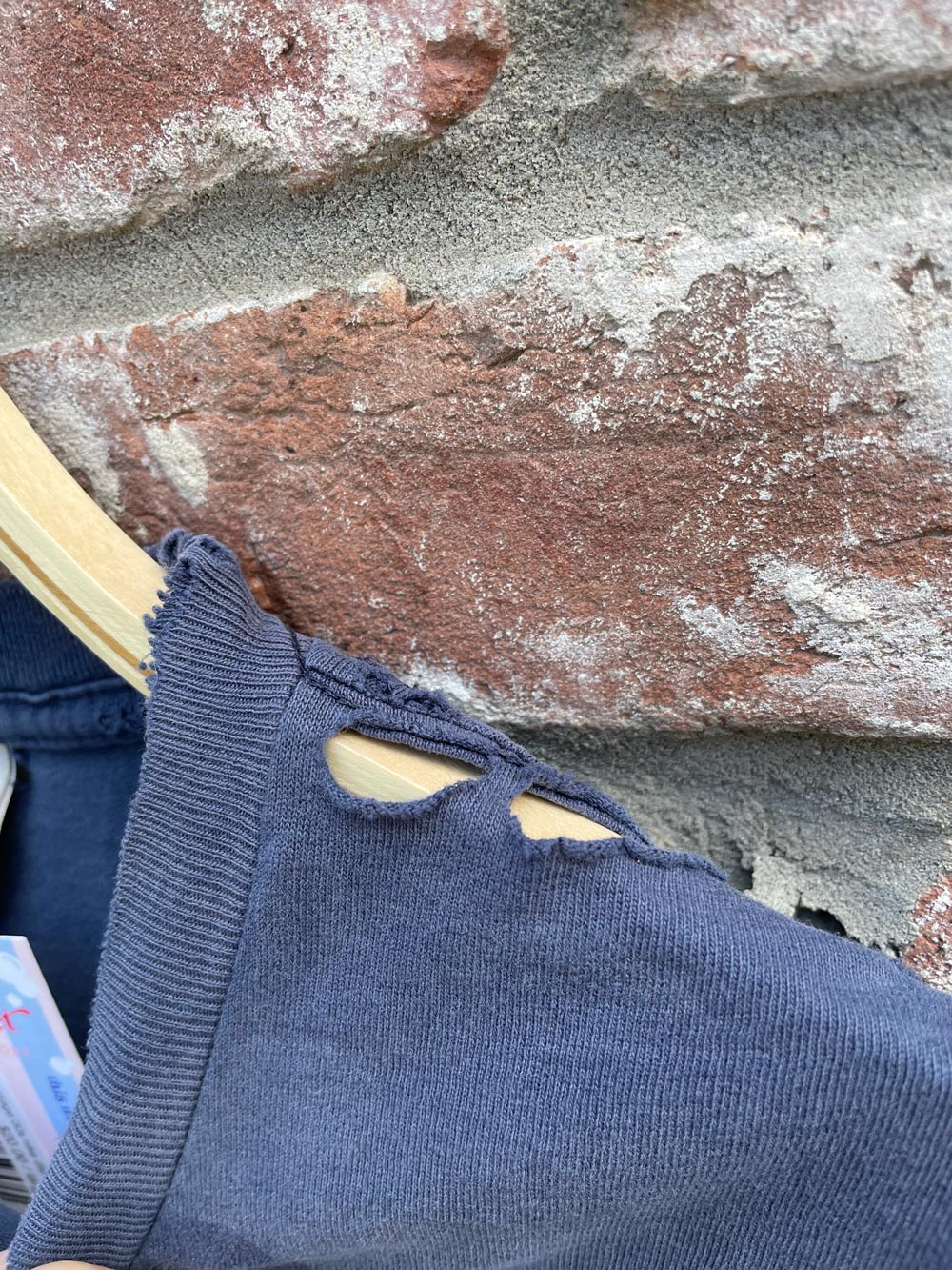 vintage 00s nike distressed crop tee