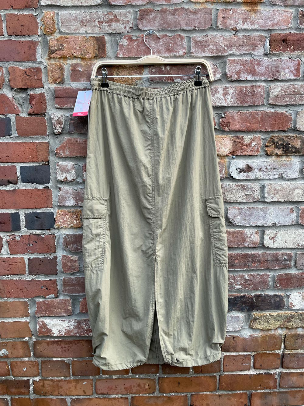 nwt uniqlo nylon drawstring cargo midi skirt