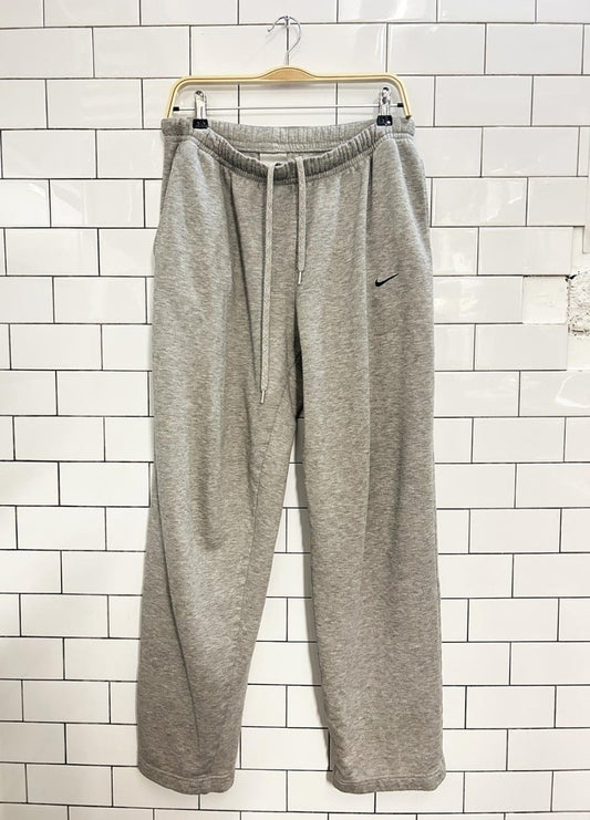 vintage 00s nike minimal check drawstring sweatpants - good market thrift store