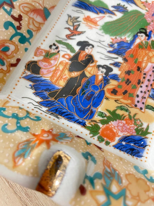 vintage royal satsuma geisha painted ashtray - good market thrift store