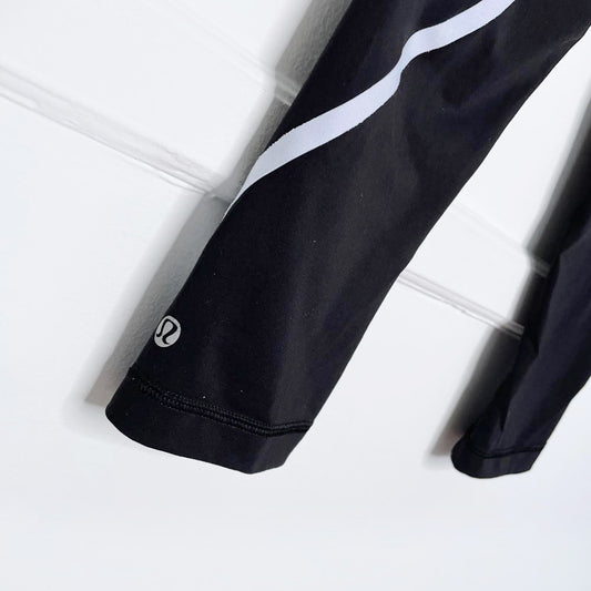 lululemon track attack crop luxtreme