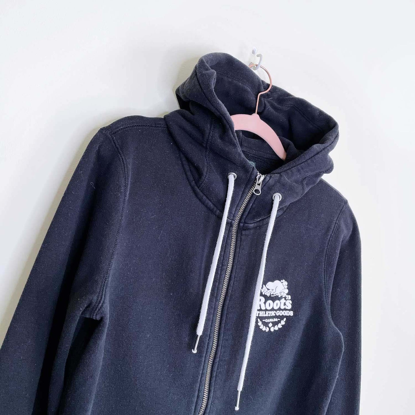 roots black classic zip hoodie - size small