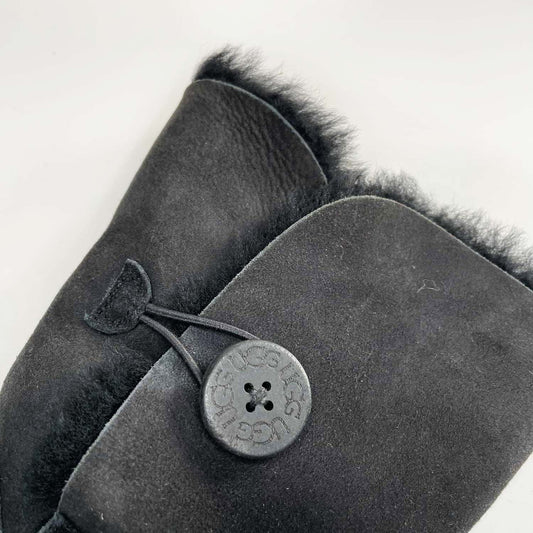 ugg bailey button black sheepskin boots - size 10