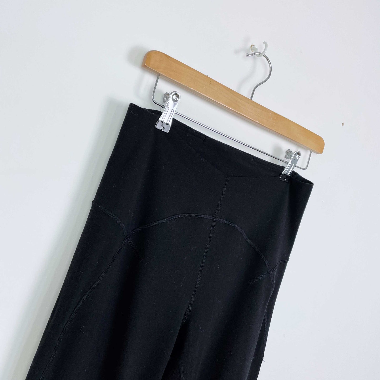 lululemon unlimit high right nulu tight - size 10