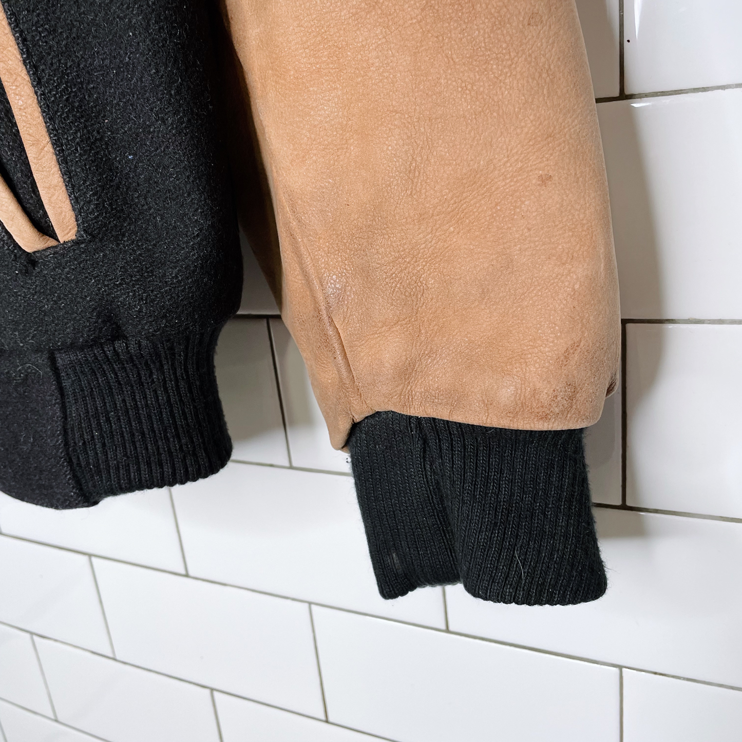 vintage wool leather bomber jacket - size small