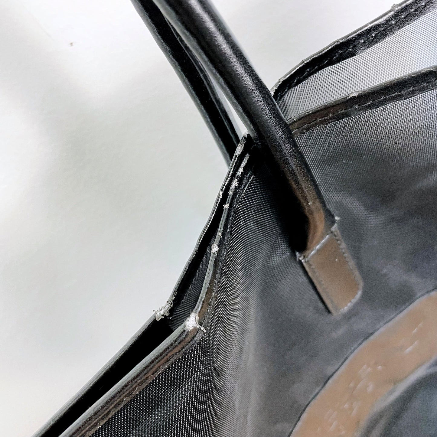 burberry mimimal logo mesh tote