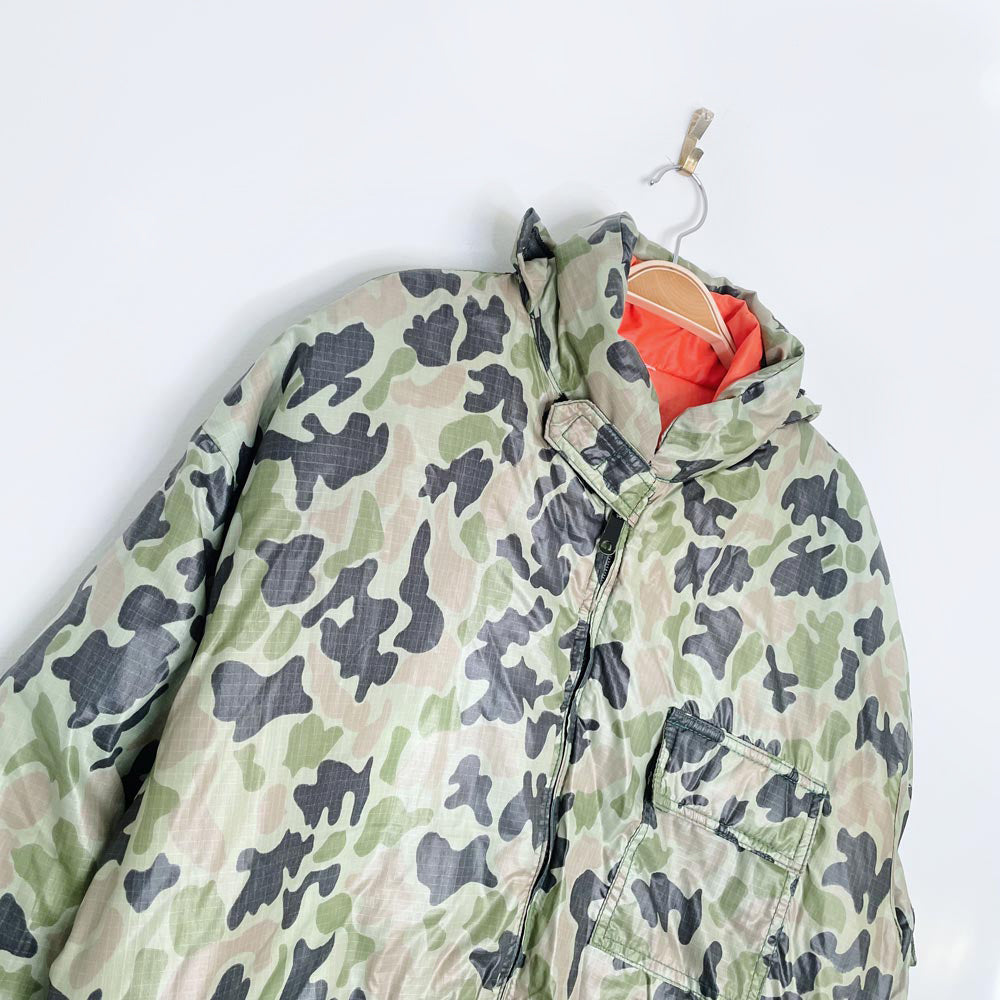 vintage 70s ski-daddle pack in camo down snowsuit