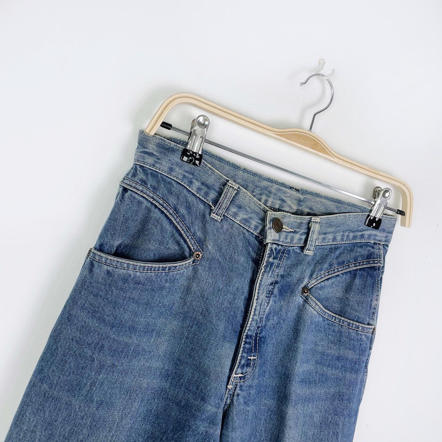 vintage cherokee of california high rise jeans - size 27