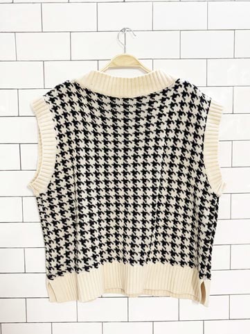 college prep houndstooth knit sweater vest - good market thrift store