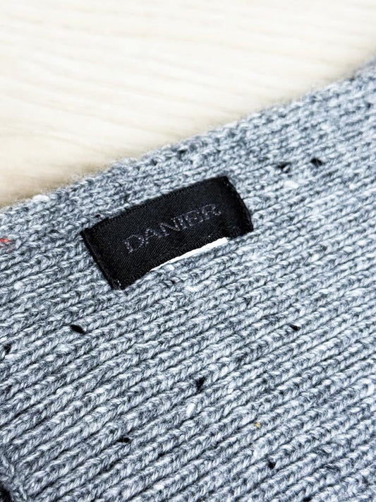 danier soft speckle knit scarf - good market thrift store