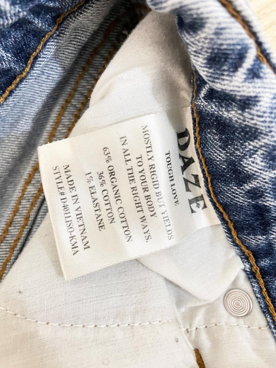 daze LA cut off organic cotton denim shorts - good market thrift store