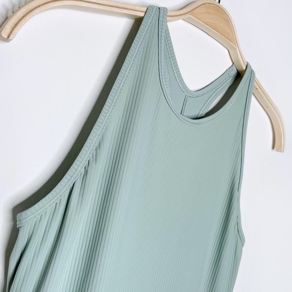 lululemon 2022 base pace ribbed tank top luxtreme
