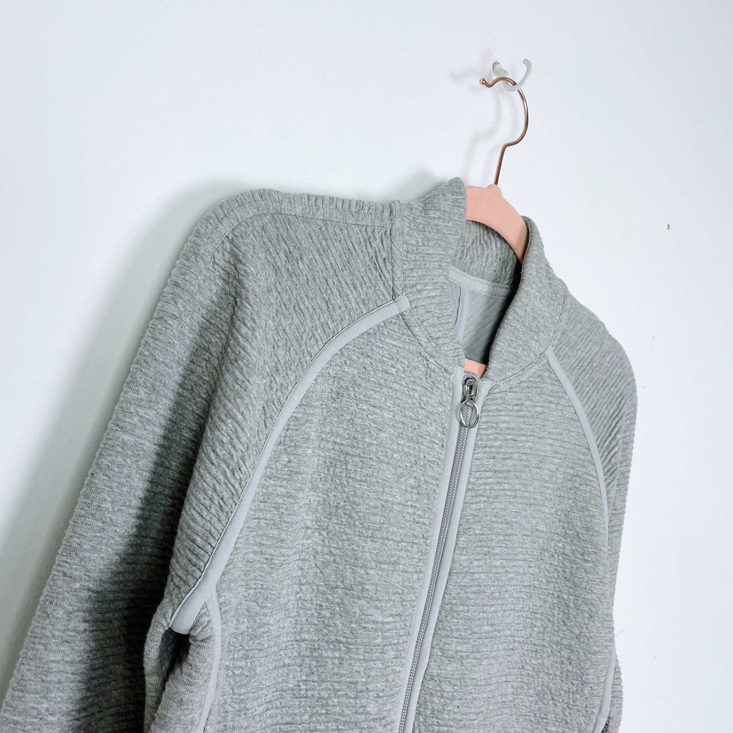 lululemon 2018 on repeat bomber jacket - size 4