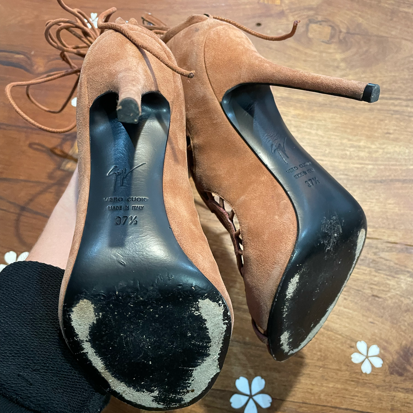 giuseppe zanotti suede laser cut tattoo stilettos - size 37.5