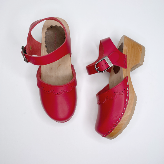 hanna andersson red swedish clogs - size 34