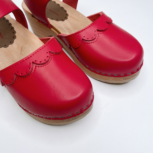 hanna andersson red swedish clogs - size 34