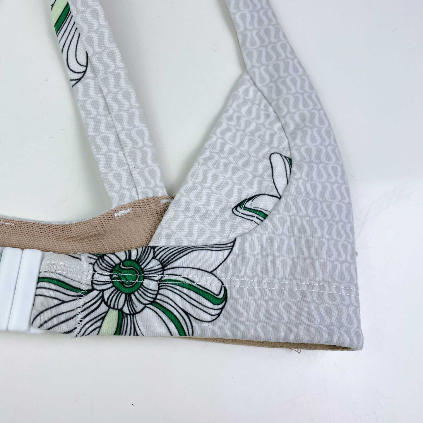 lululemon floral print front clasp harness bra - size xs