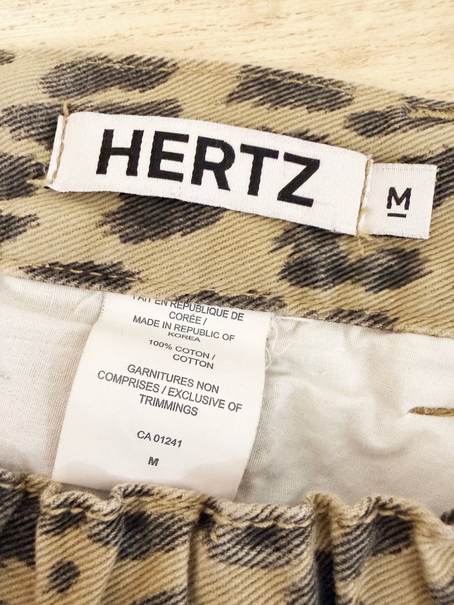 hertz animal print pleated long denim shorts - good market thrift store