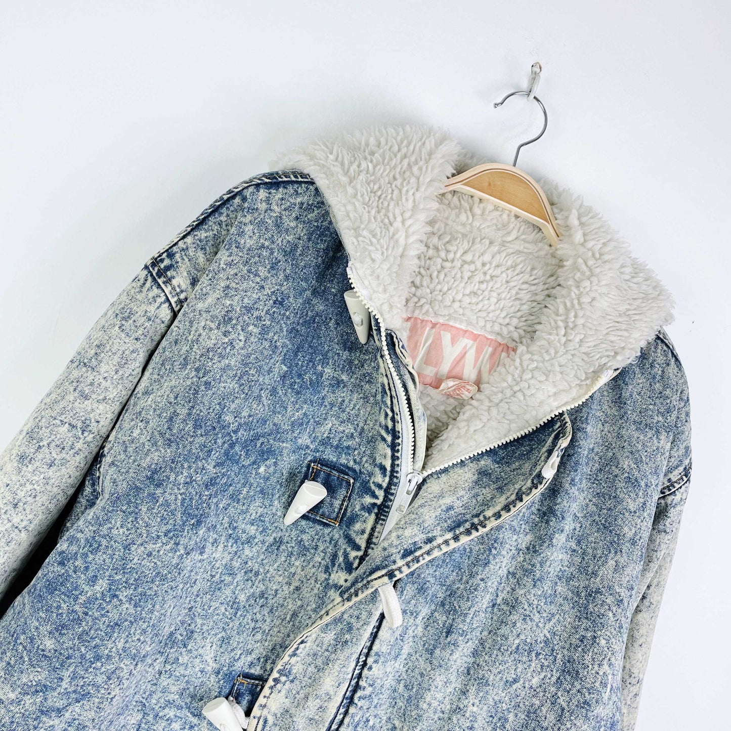 vintage 90s hollywood sherpa lined acid wash denim toggle jacket
