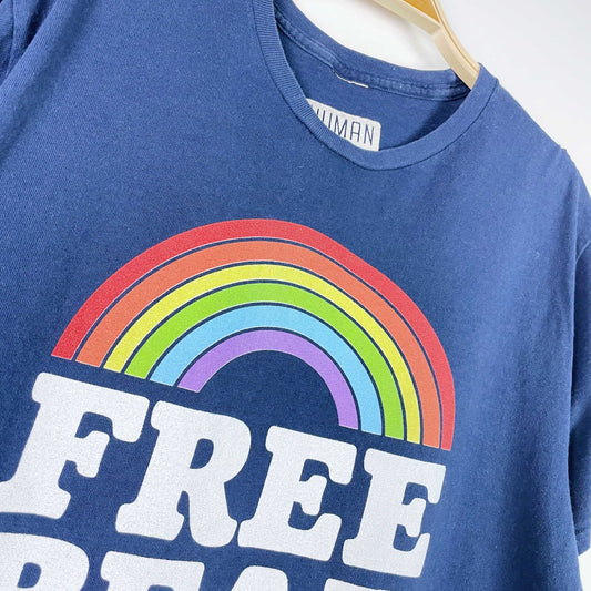 look human free bear hugs rainbow tee