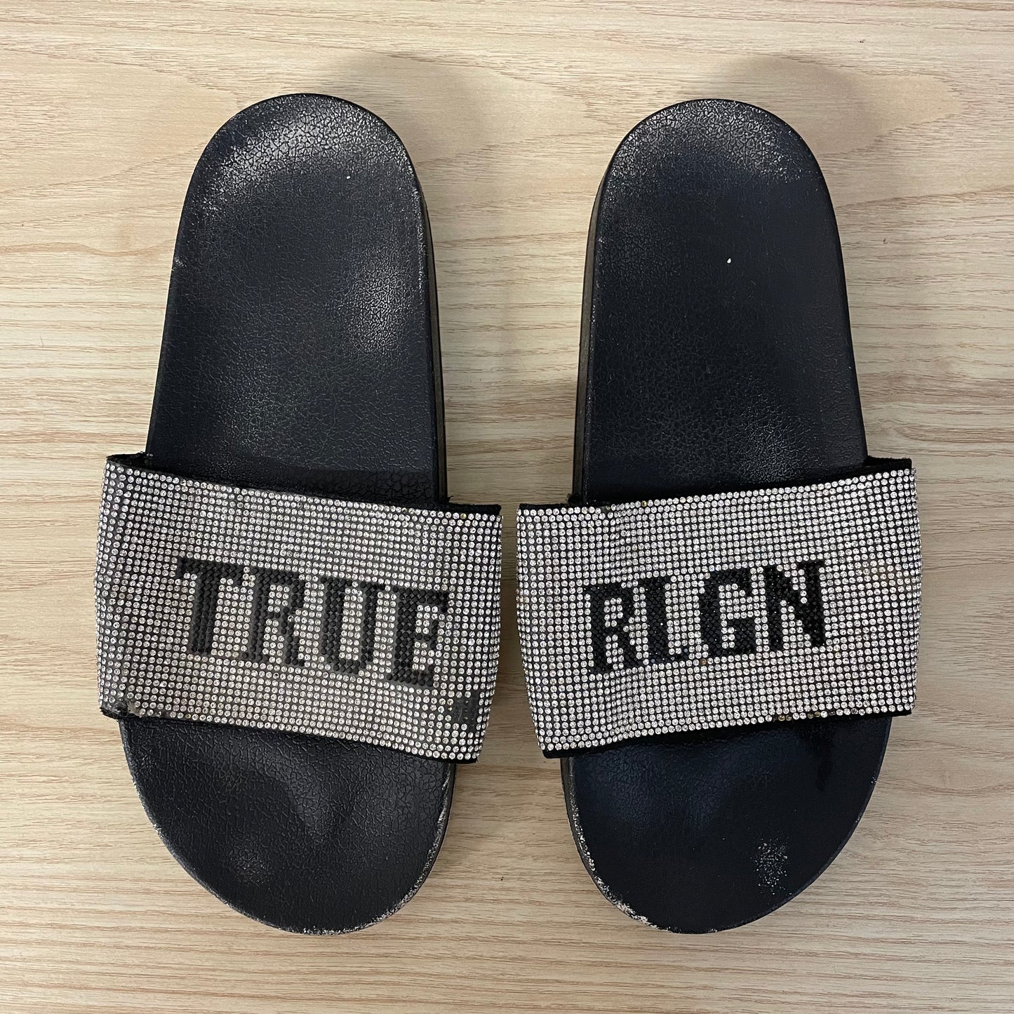 true religion rhinestone logo slides