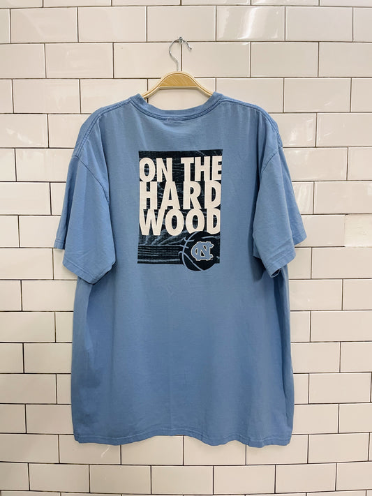 vintage 00s nike NC tarheels tee