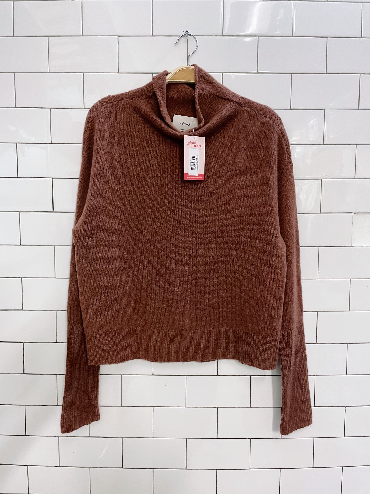 wilfred cyprie luxe cashmere sweater