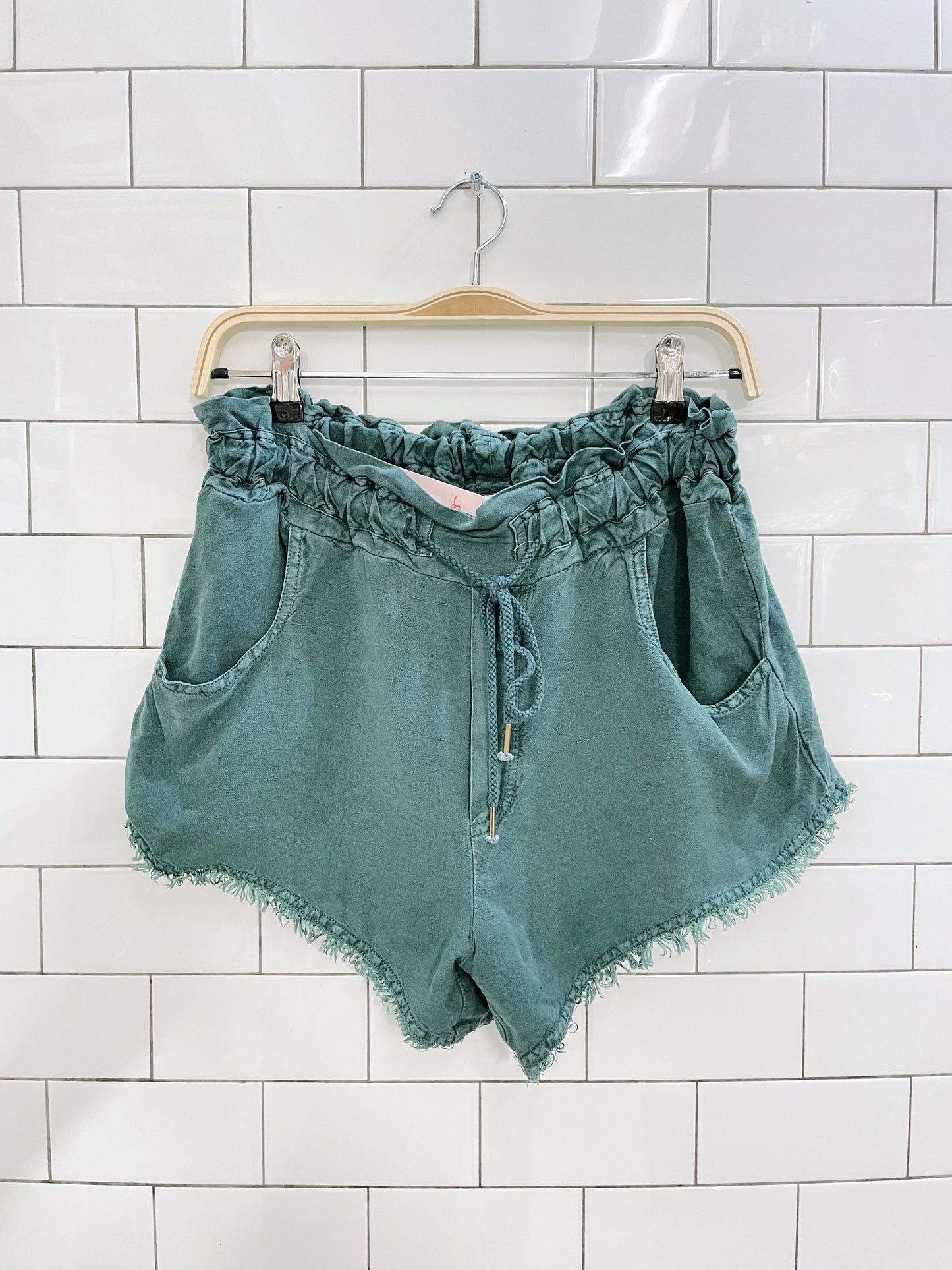 yfb izzy linen-blend short