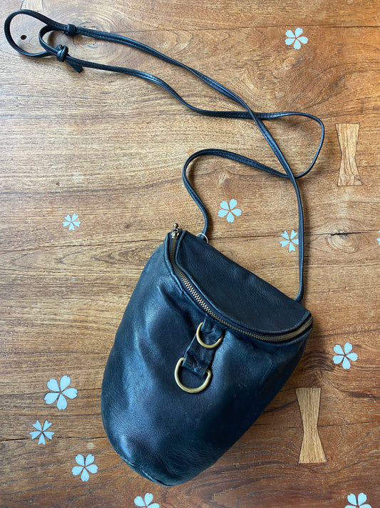 vintage leather crossbody bag