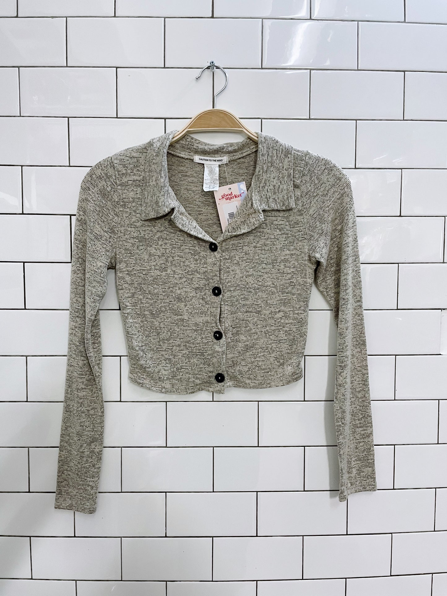 caution to the wind crop button down cardi