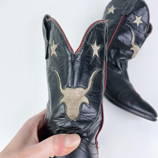 laredo boots with bull cut out - size 1.5