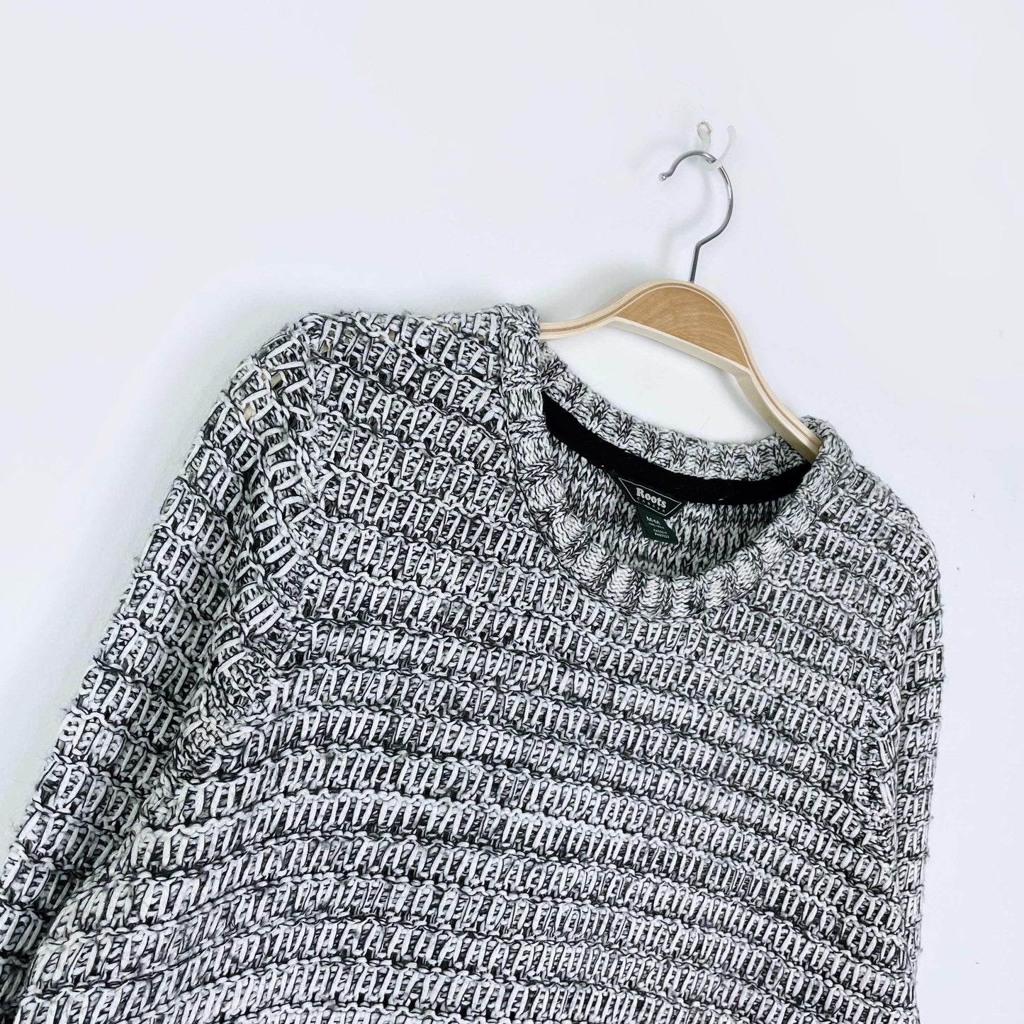 roots grey heather chunky knit crew - size medium