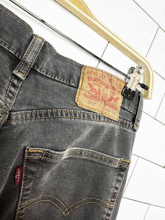 levi's 505 regular fit faded jeans - good market thrift store