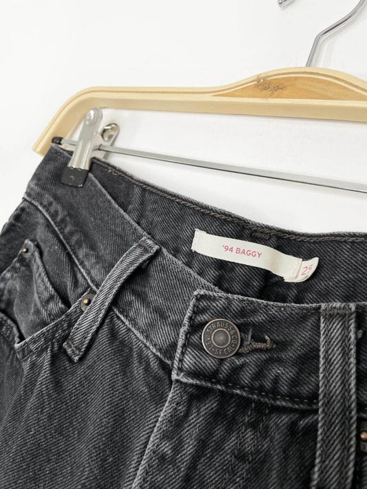 levi's 94 baggy jeans - good market thrift store